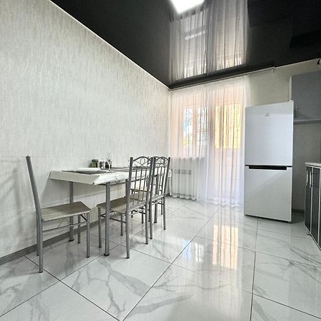Apartpoltava 2 Окремі Кімнати, Новобудова, Два Великих Ліжка Центр, Корпусний Сад 외부 사진